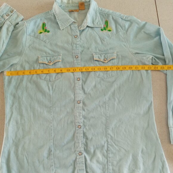 Vintage Wrangler Cactus Embroidered front and back pearl snap denim shirt XL - Picture 5 of 10